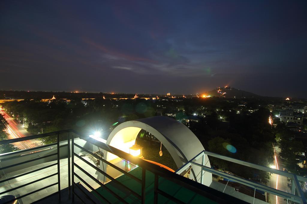 Hotel United Мандалай Екстер'єр фото