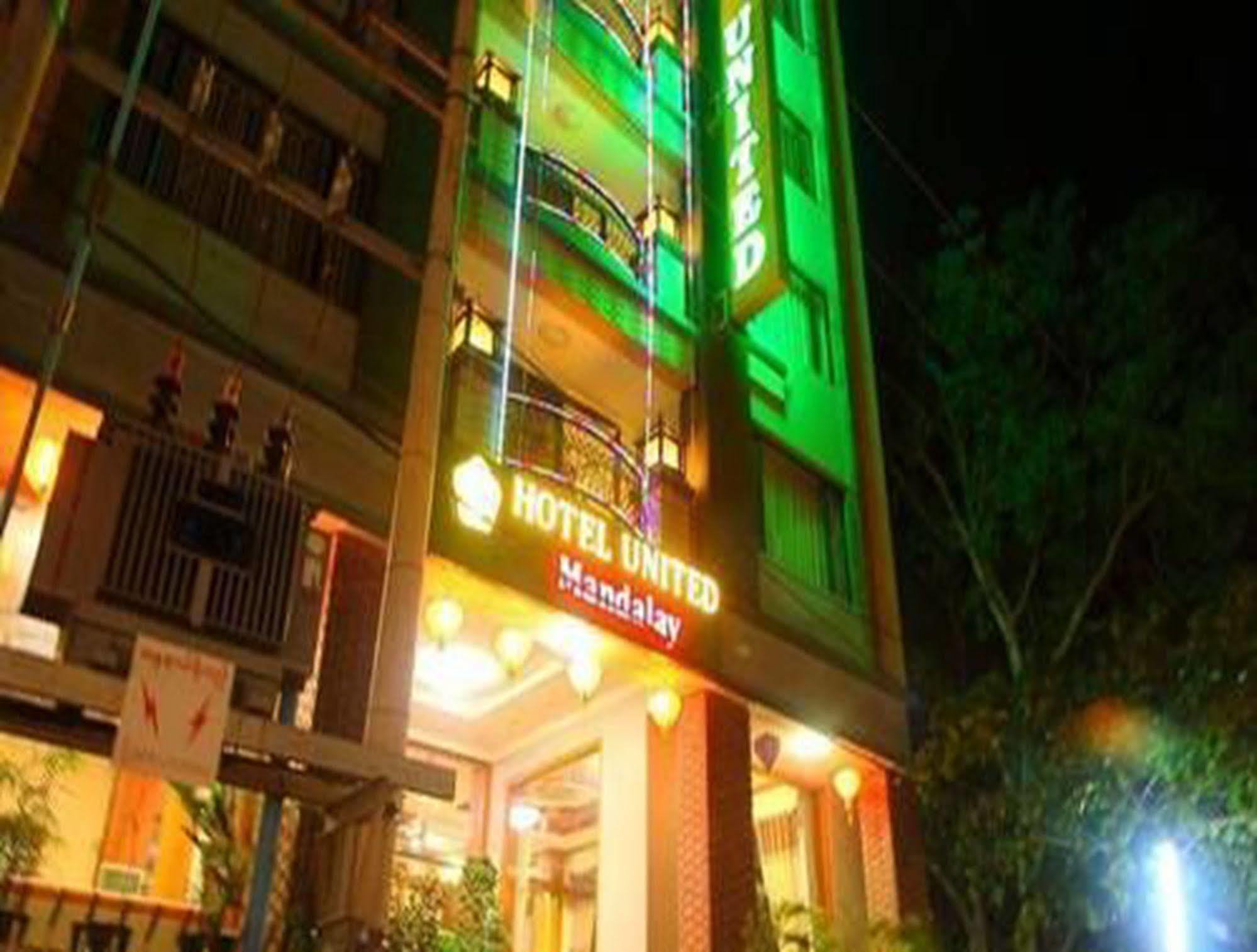Hotel United Мандалай Екстер'єр фото